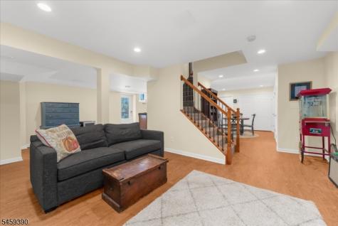 36 Kingsridge Road Kingwood NJ 08825