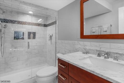36 Kingsridge Road Kingwood NJ 08825