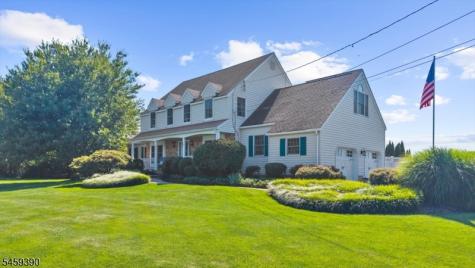 36 Kingsridge Road Kingwood NJ 08825