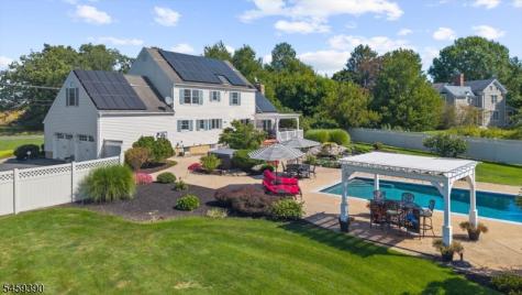 36 Kingsridge Road Kingwood NJ 08825