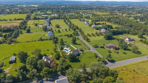36 Kingsridge Road Kingwood NJ 08825