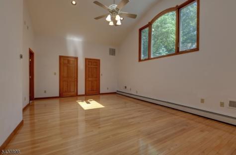 34 Knoll Road Wayne NJ 07470
