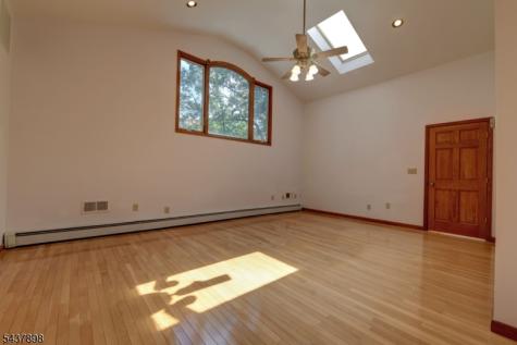 34 Knoll Road Wayne NJ 07470