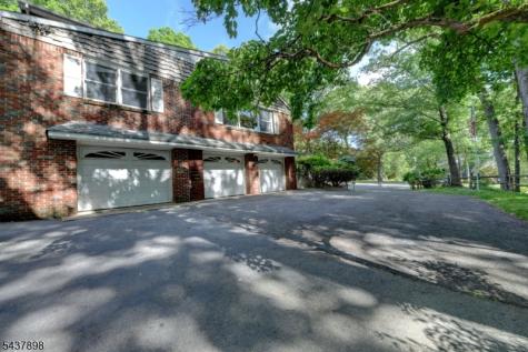 34 Knoll Road Wayne NJ 07470