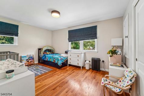 252 Canterbury Place Ridgewood Village NJ 07450
