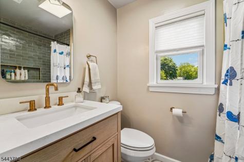 252 Canterbury Place Ridgewood Village NJ 07450