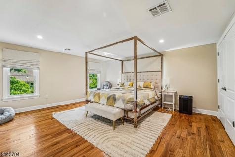 252 Canterbury Place Ridgewood Village NJ 07450