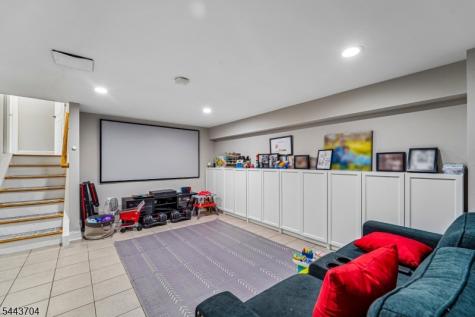252 Canterbury Place Ridgewood Village NJ 07450
