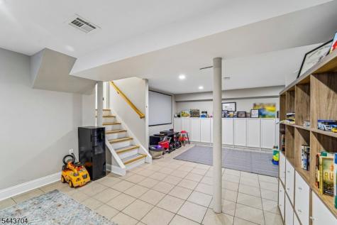 252 Canterbury Place Ridgewood Village NJ 07450