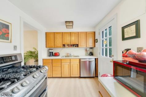 17 Brookdale Road Bloomfield NJ 07003