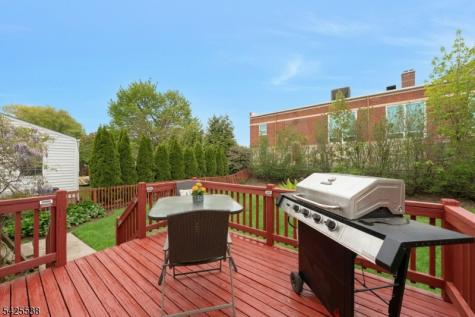 17 Brookdale Road Bloomfield NJ 07003