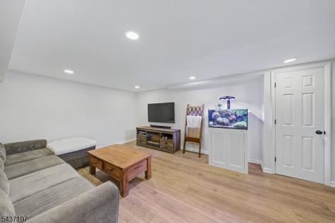 8 Seneca Avenue Rockaway NJ 07866