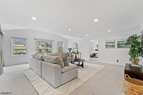 48 Hastings Road Berkeley Heights NJ 07922