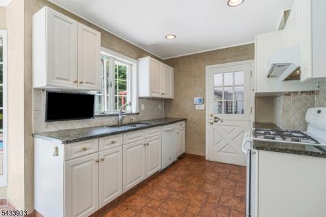 487 Knollwood Drive Bridgewater NJ 08807