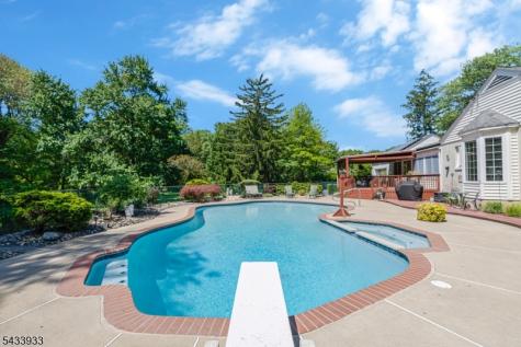 487 Knollwood Drive Bridgewater NJ 08807