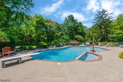 487 Knollwood Drive Bridgewater NJ 08807
