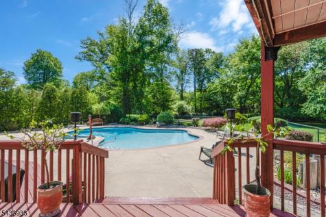 487 Knollwood Drive Bridgewater NJ 08807