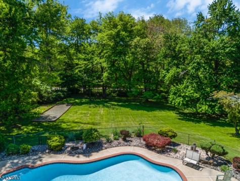 487 Knollwood Drive Bridgewater NJ 08807