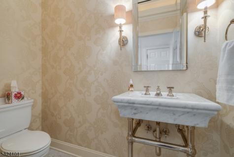 18 Yardley Road Mendham NJ 07945