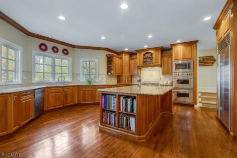18 Yardley Road Mendham NJ 07945