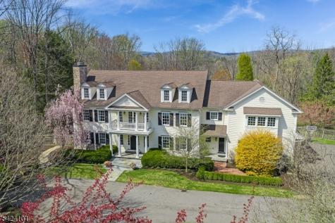 18 Yardley Road Mendham NJ 07945