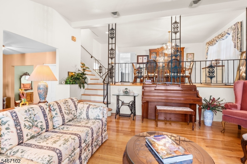 238 Saint Cloud Avenue West Orange NJ 07052