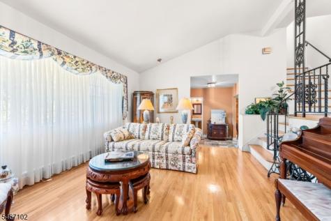 238 Saint Cloud Avenue West Orange NJ 07052