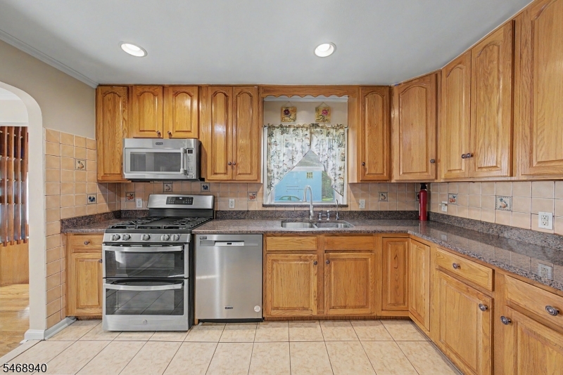 136 Headley Terrace Union NJ 07083