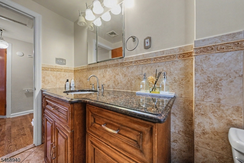136 Headley Terrace Union NJ 07083