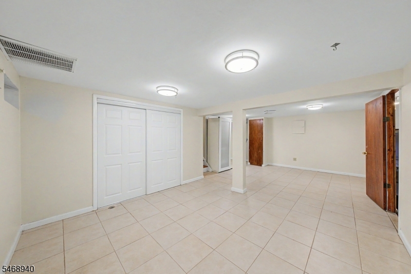 136 Headley Terrace Union NJ 07083