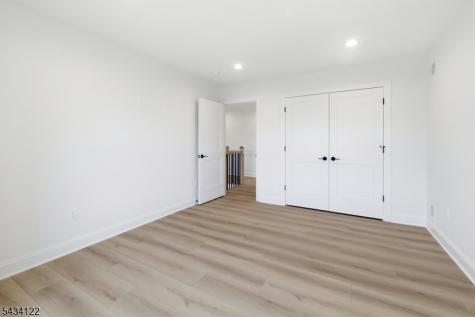 137 Platt Avenue Saddle Brook NJ 07663