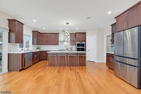 2 Maddie Court Woodbridge NJ 07067