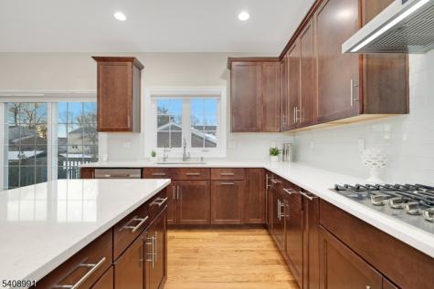 2 Maddie Court Woodbridge NJ 07067