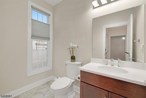2 Maddie Court Woodbridge NJ 07067