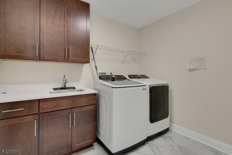 2 Maddie Court Woodbridge NJ 07067