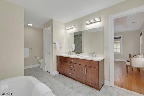 2 Maddie Court Woodbridge NJ 07067