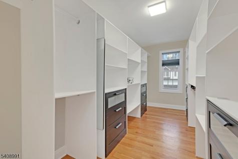2 Maddie Court Woodbridge NJ 07067