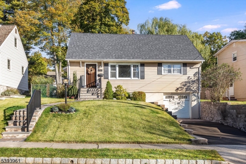 31 Oak Lane Verona NJ 07044