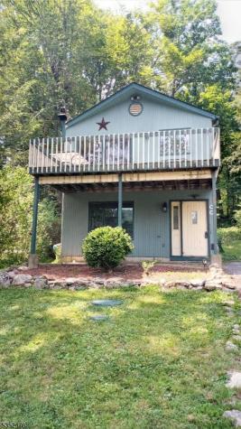 83 Lakeside Drive Vernon NJ 07461