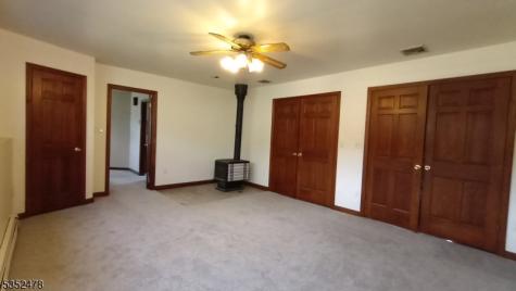 83 Lakeside Drive Vernon NJ 07461