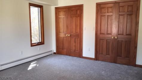83 Lakeside Drive Vernon NJ 07461