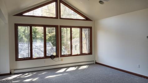 83 Lakeside Drive Vernon NJ 07461