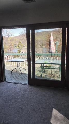83 Lakeside Drive Vernon NJ 07461