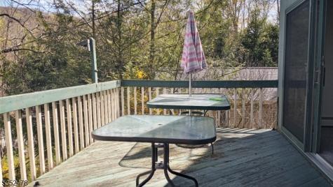 83 Lakeside Drive Vernon NJ 07461