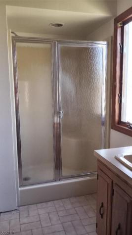 83 Lakeside Drive Vernon NJ 07461
