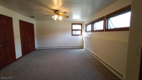 83 Lakeside Drive Vernon NJ 07461