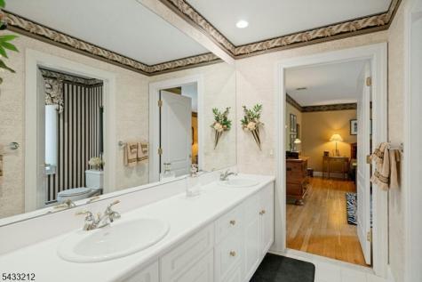 309 Skyridge Road Franklin Lakes NJ 07417