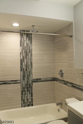 223 Squaw Trail Hopatcong NJ 07821
