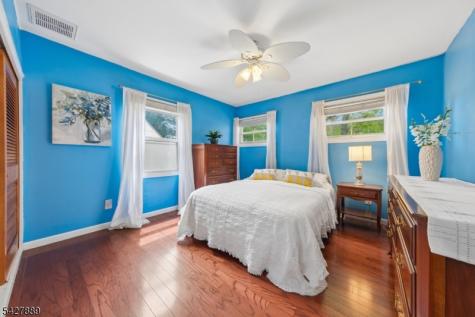 1169 Briarcliff Rahway NJ 07065