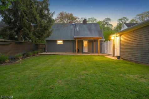 1169 Briarcliff Rahway NJ 07065